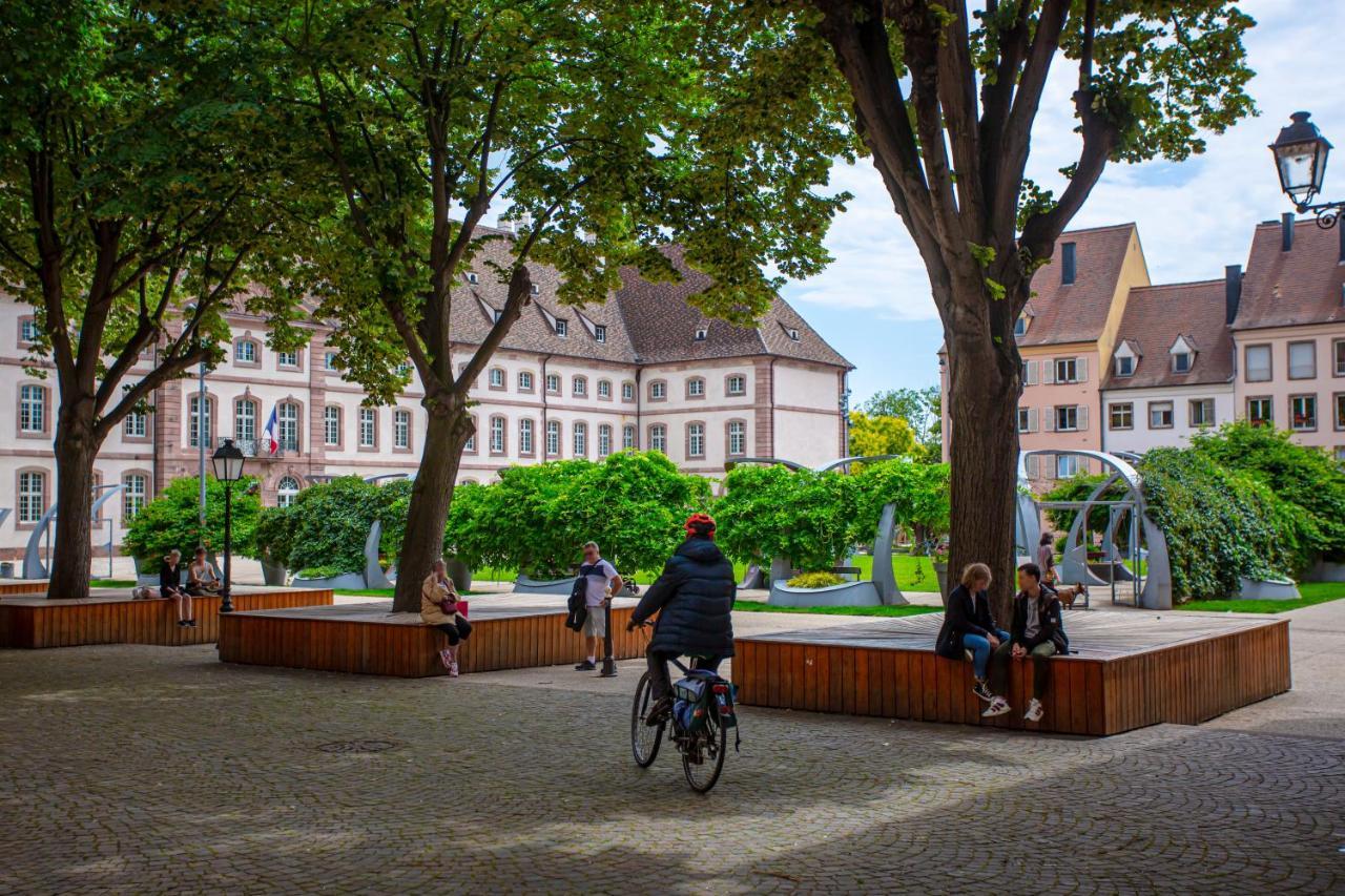 Centre - Balcon - Parking Gratuit Apartment