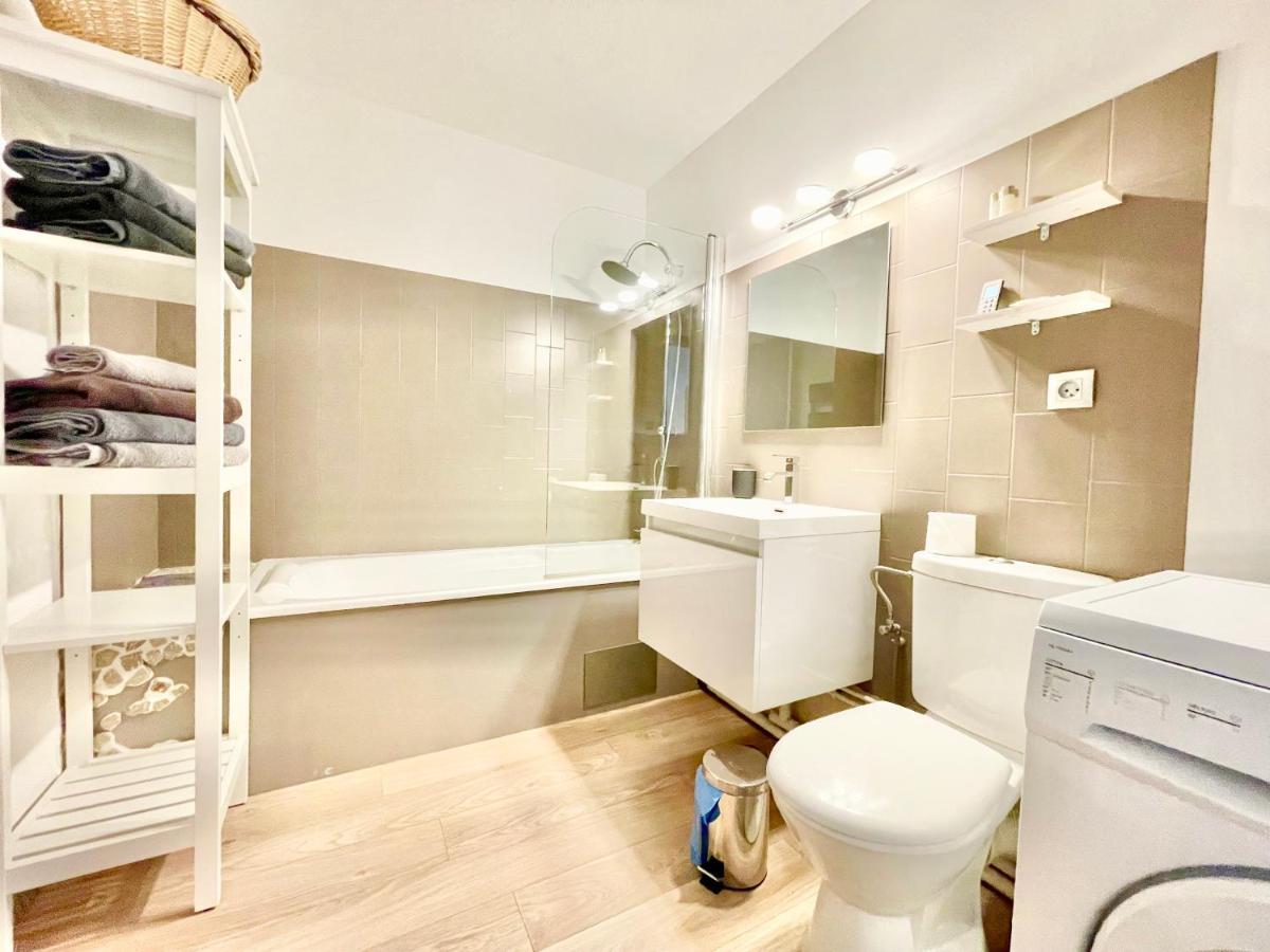 Apartment Centre - Balcon - Parking Gratuit