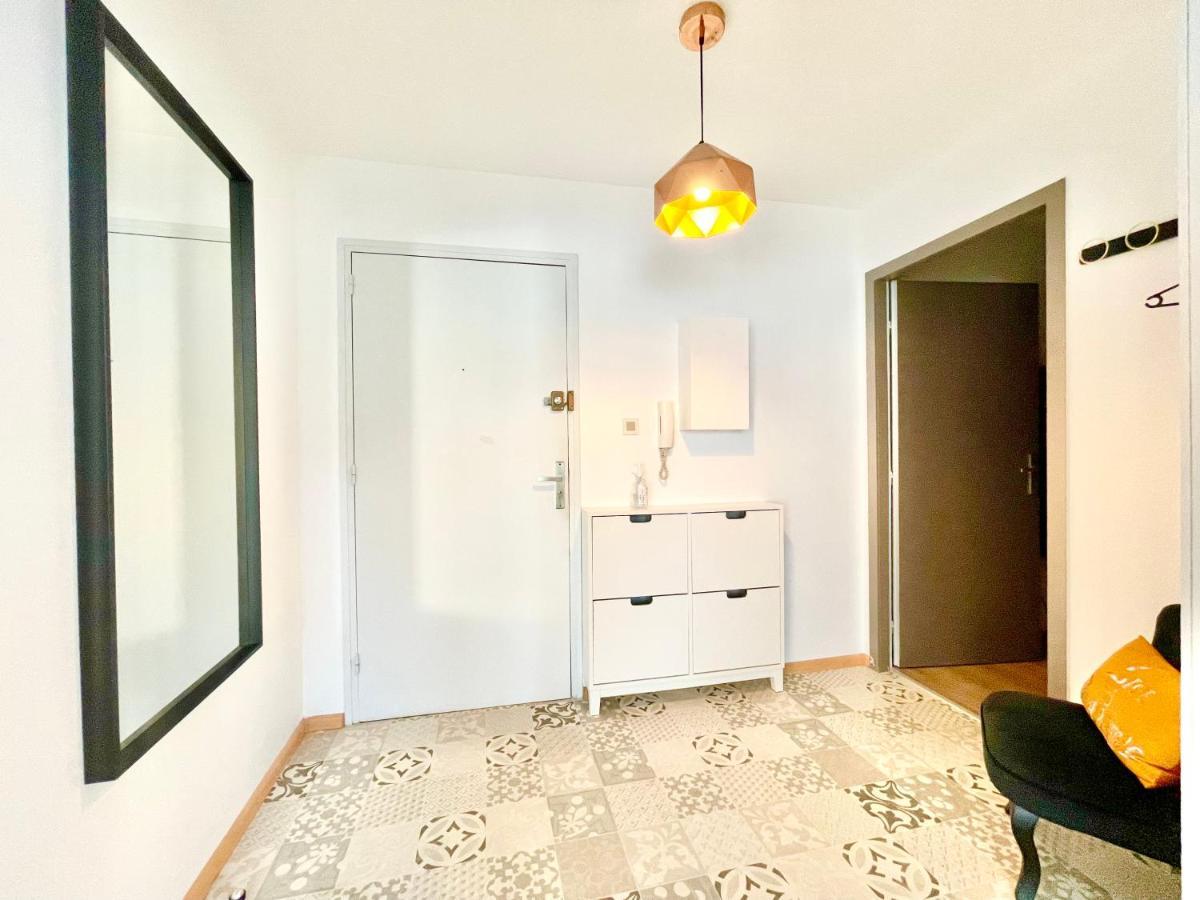 Apartment Centre - Balcon - Parking Gratuit
