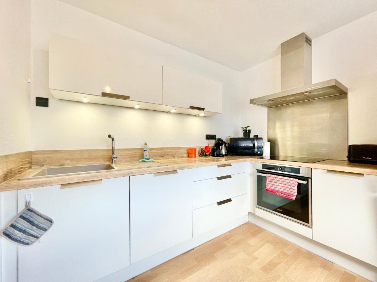Centre - Balcon - Parking Gratuit Apartment